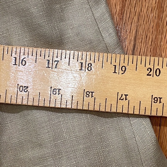 Liz Claiborne 100% Linen Natural Color Button Down Skirt 2 side pockets Size 4 - Picture 11 of 12